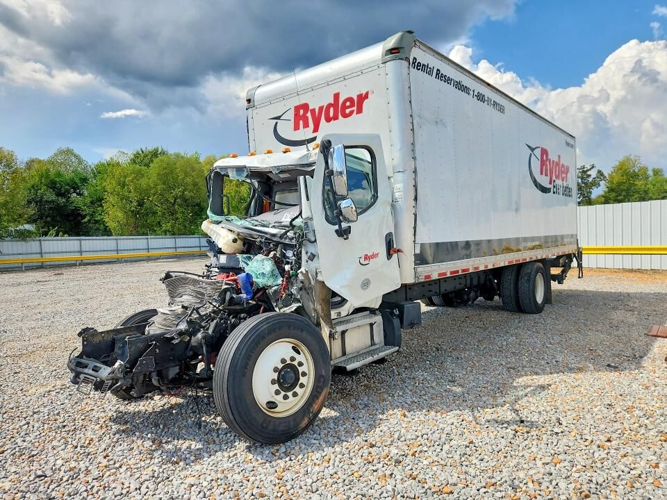2022 FREIGHTLINER M2