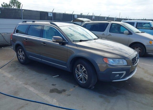 2015 VOLVO XC70