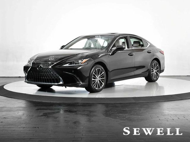 2025 LEXUS ES
