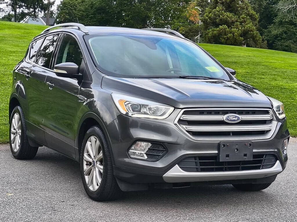2017 FORD Escape