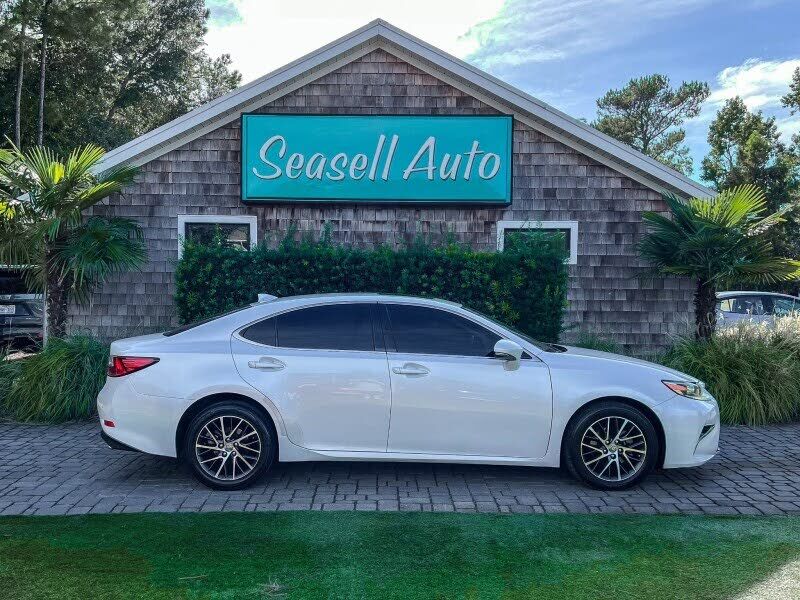 2016 LEXUS ES