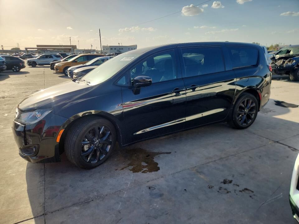 2020 CHRYSLER Pacifica