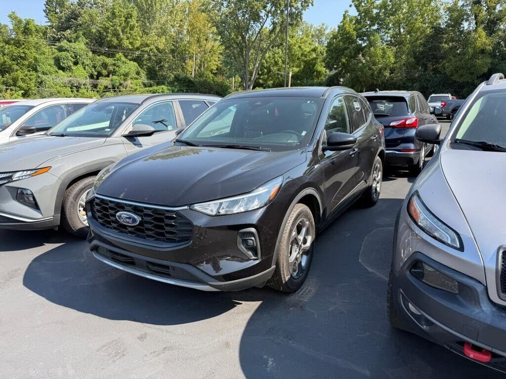 2025 FORD Escape