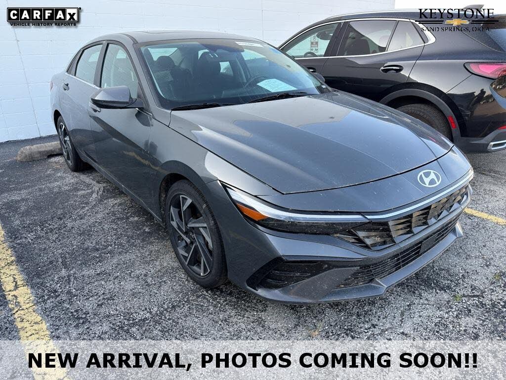 2025 HYUNDAI Elantra