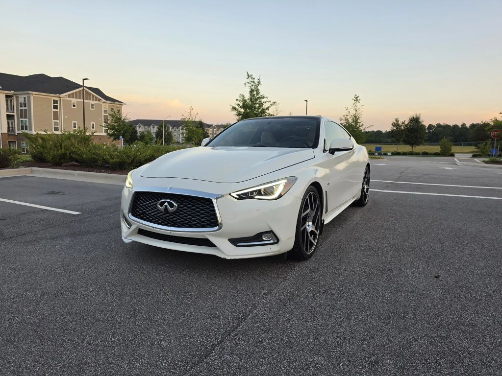 2017 INFINITI Q60