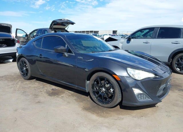 2016 TOYOTA Scion