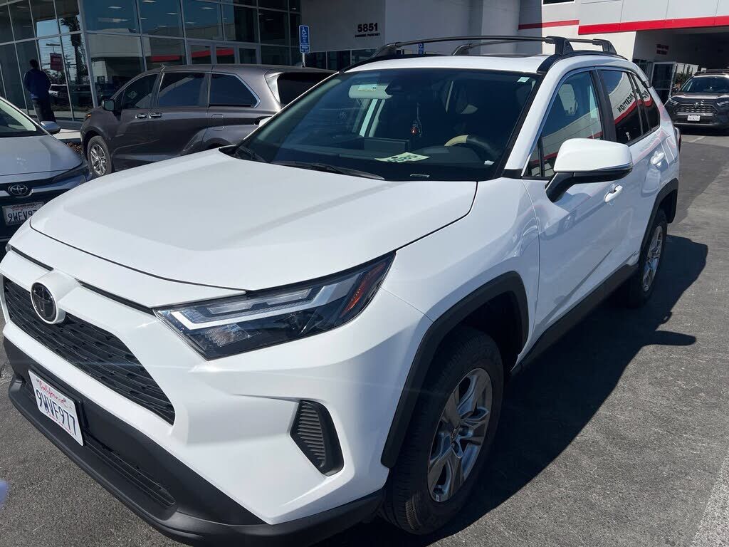 2025 TOYOTA RAV4