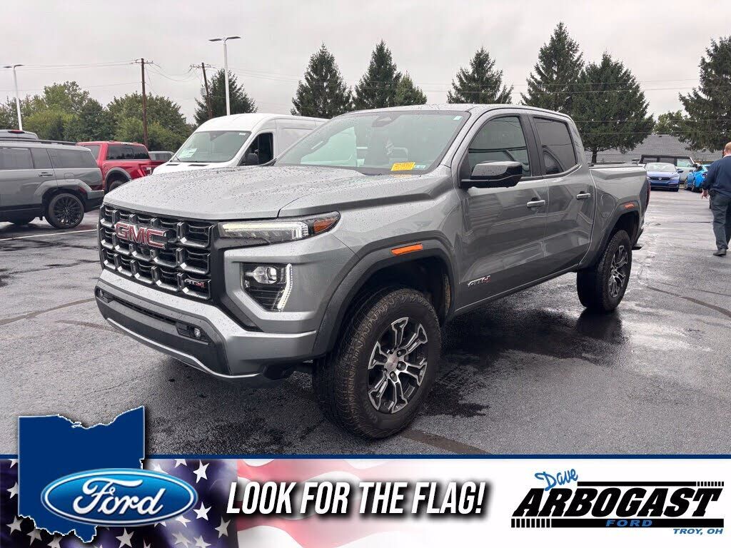 2024 GMC Canyon