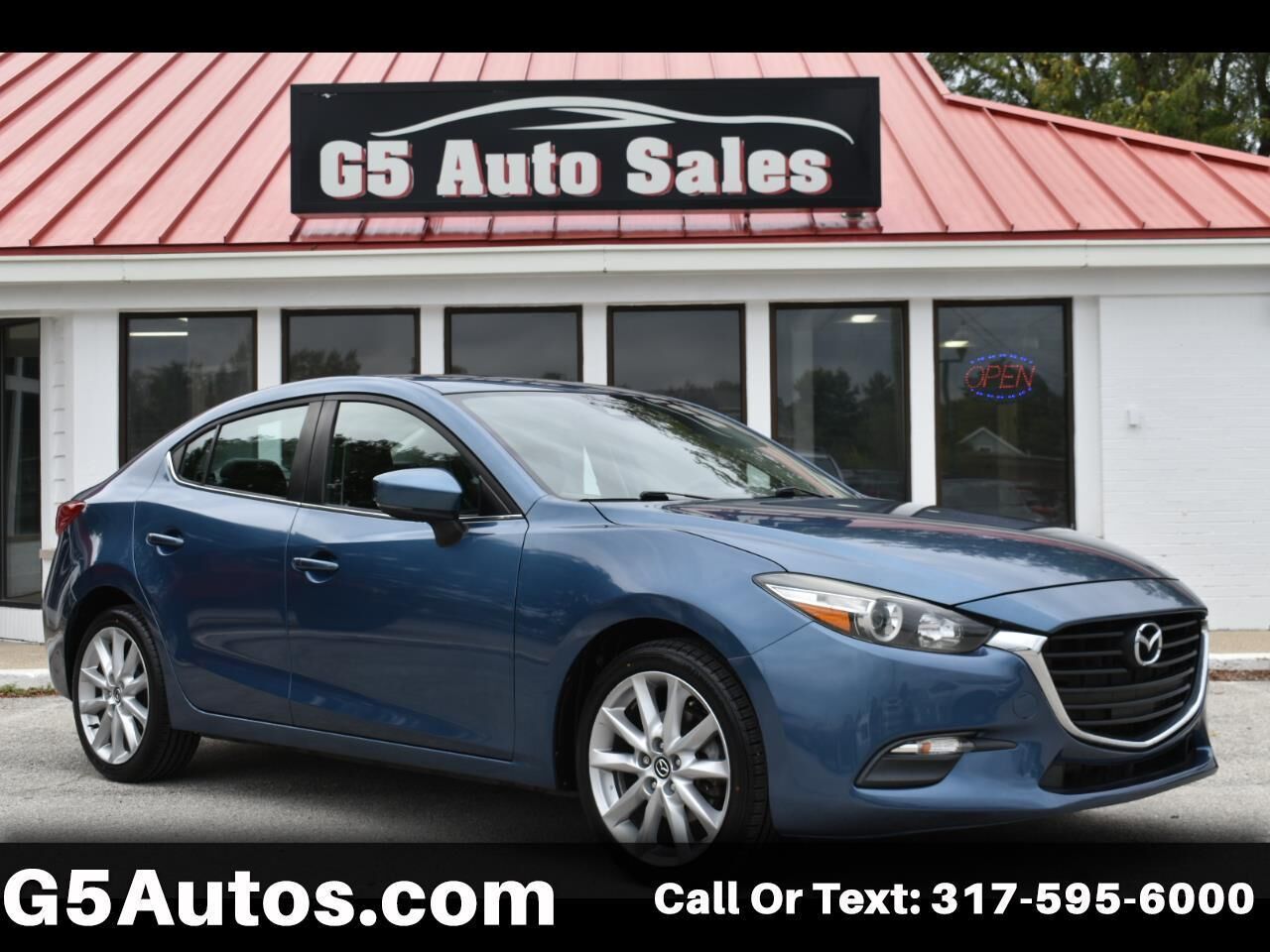 2017 MAZDA Mazda3