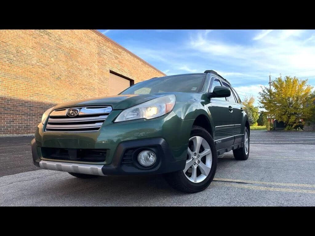 2013 SUBARU Outback