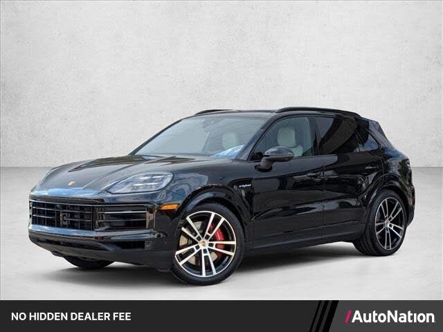 2026 PORSCHE Cayenne