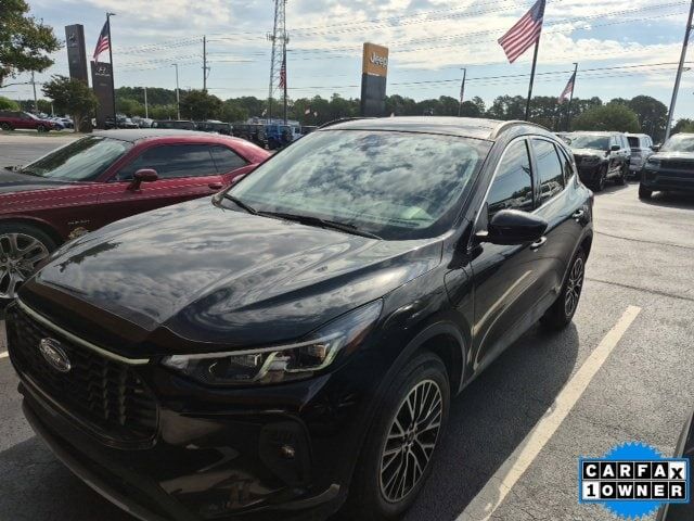 2025 FORD Escape