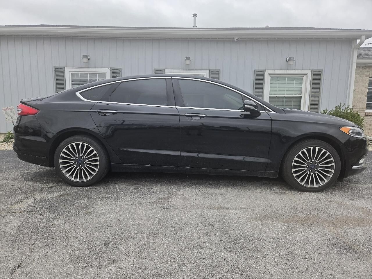 2017 FORD Fusion