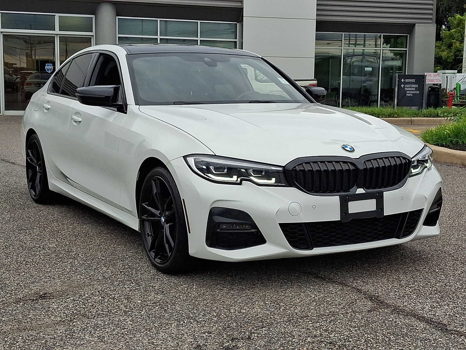 2022 BMW 330i