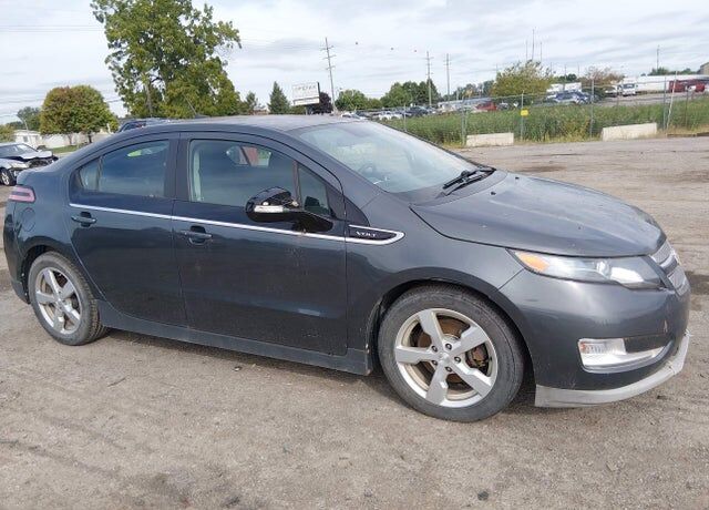 2013 CHEVROLET Volt