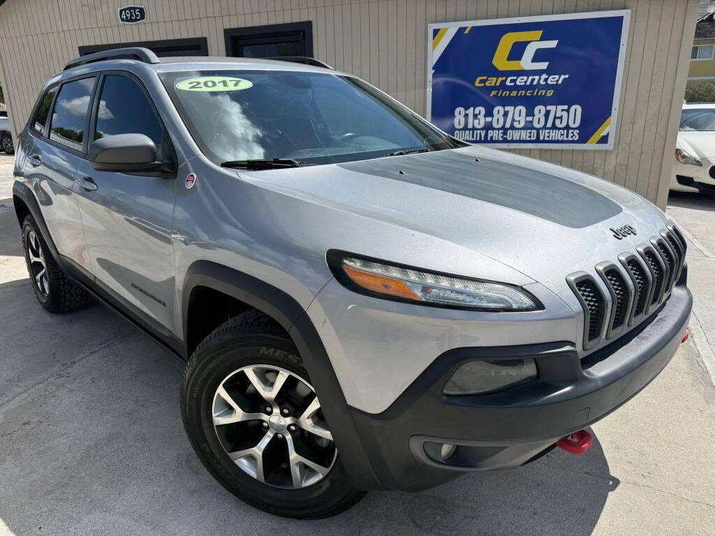 2017 JEEP Cherokee