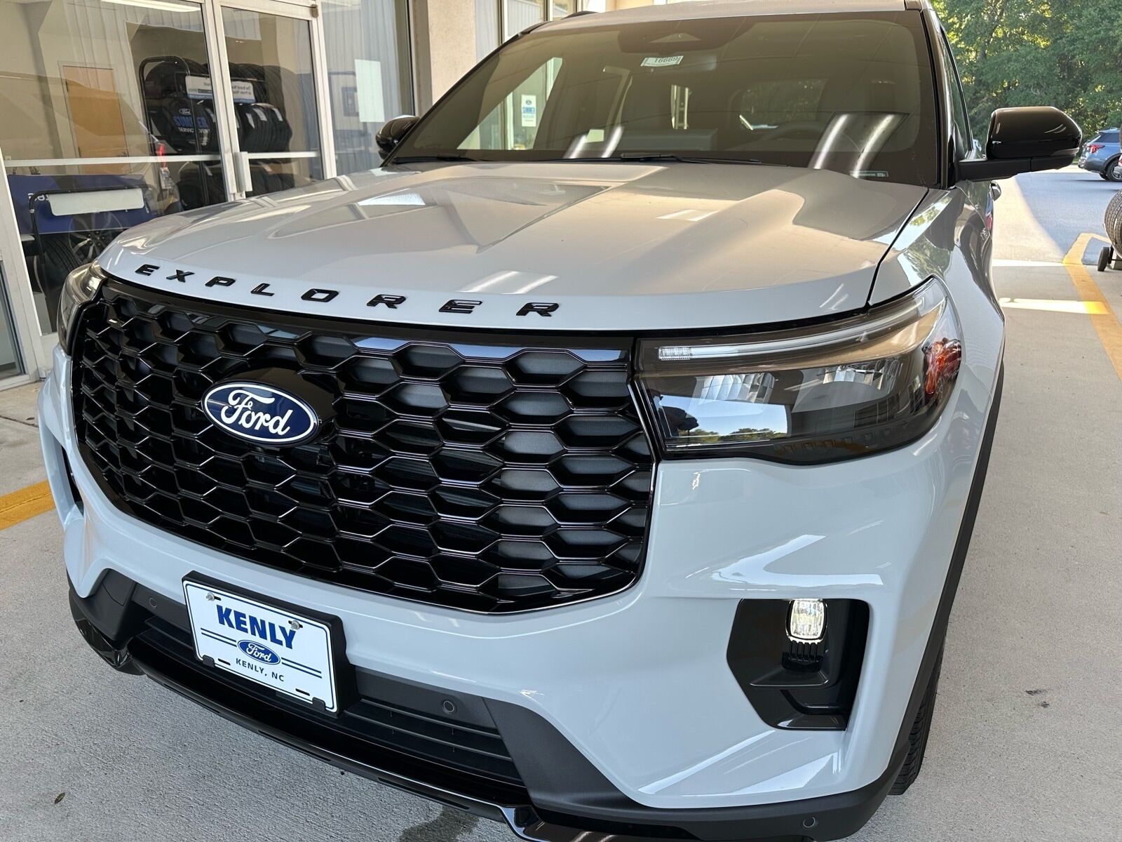 2027 FORD Explorer