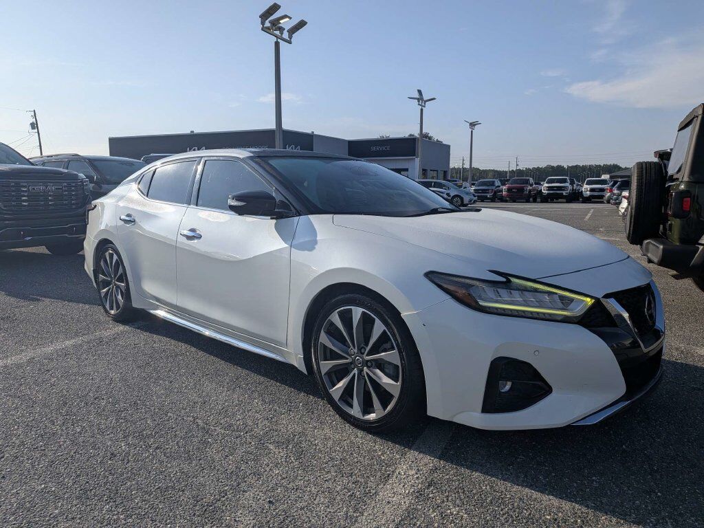 2019 NISSAN Maxima