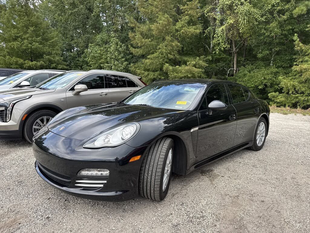 2011 PORSCHE Panamera