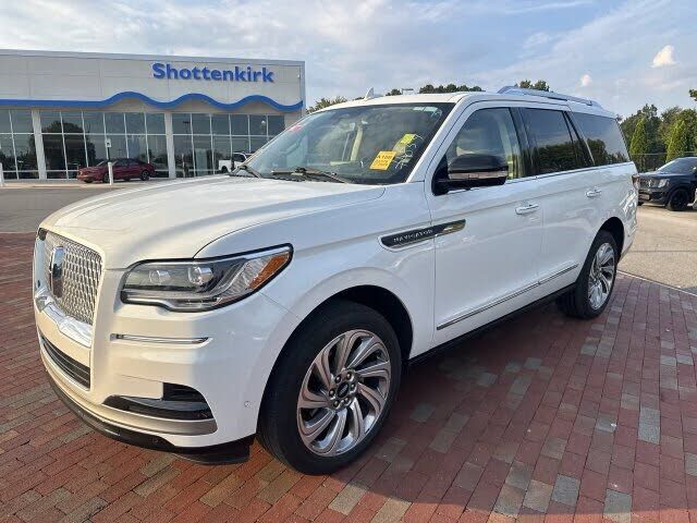2024 LINCOLN Navigator