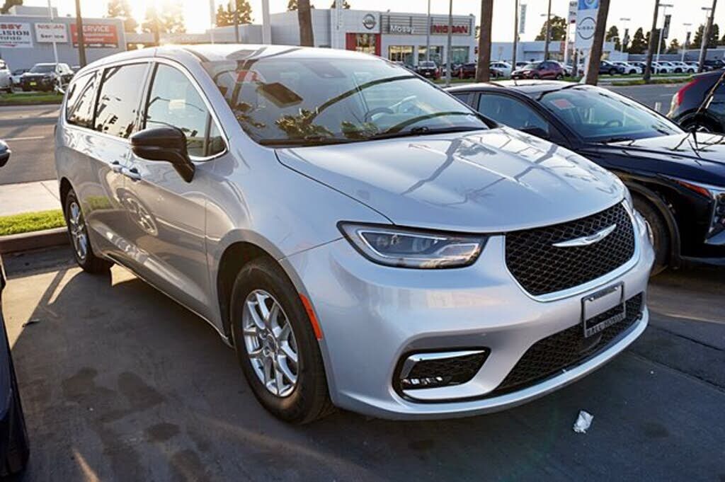 2024 CHRYSLER Pacifica