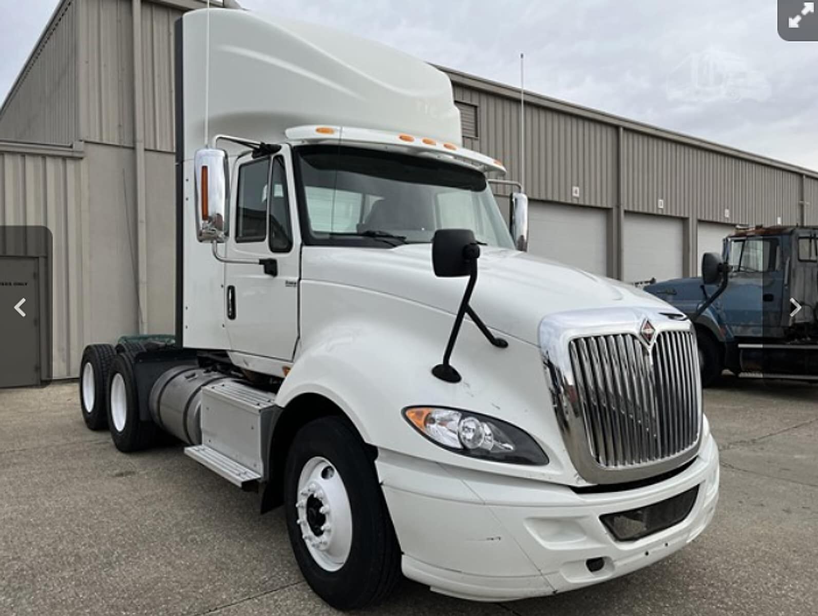 2015 INTERNATIONAL LF687