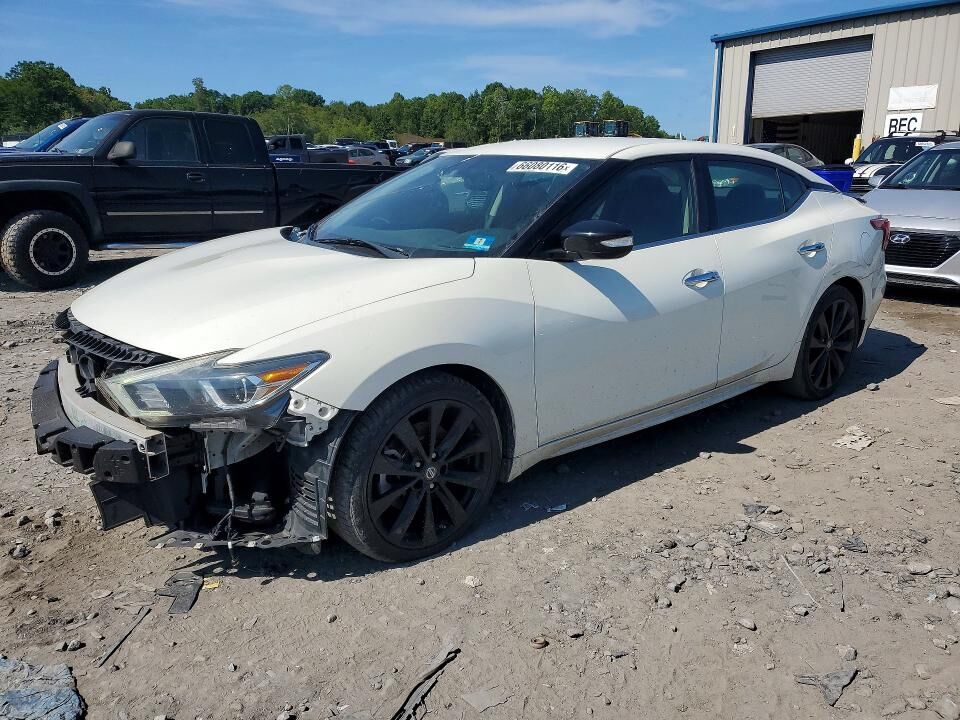 2017 NISSAN Maxima