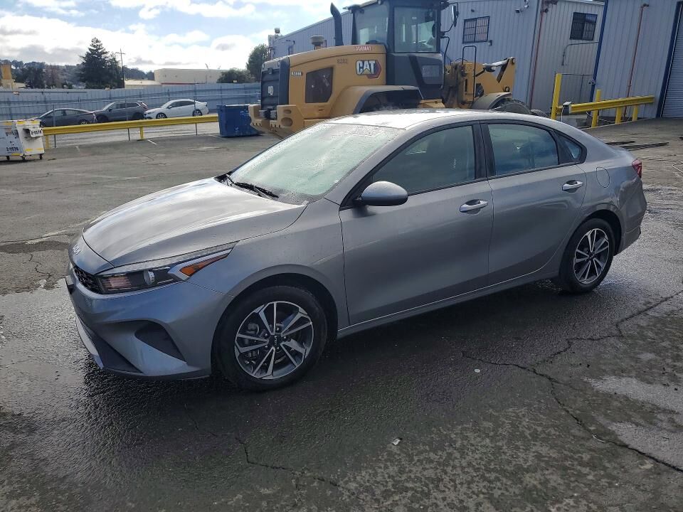 2023 KIA Forte