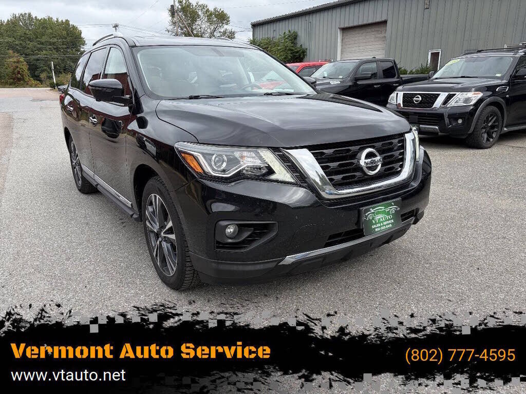 2020 NISSAN Pathfinder