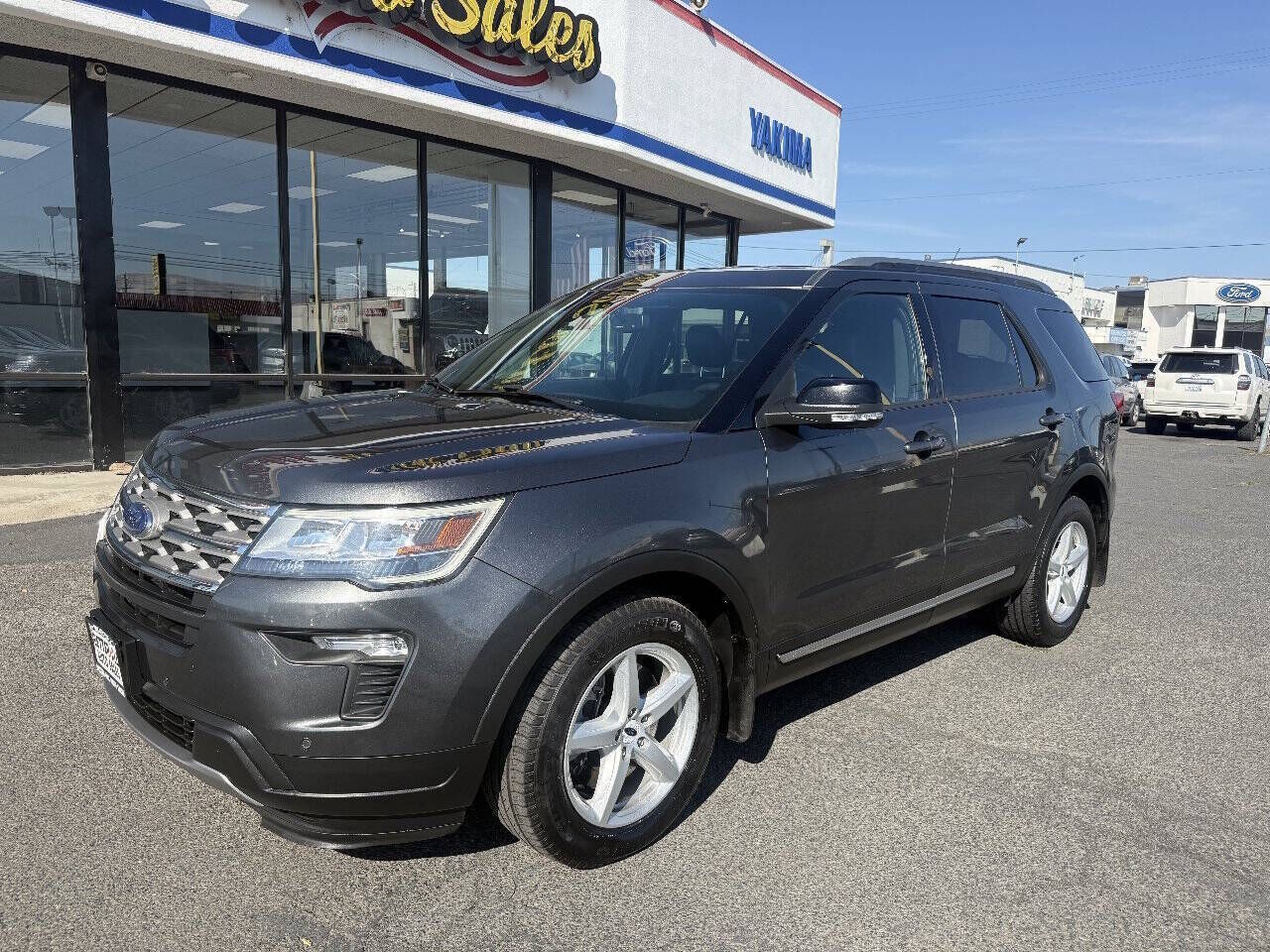 2018 FORD Explorer