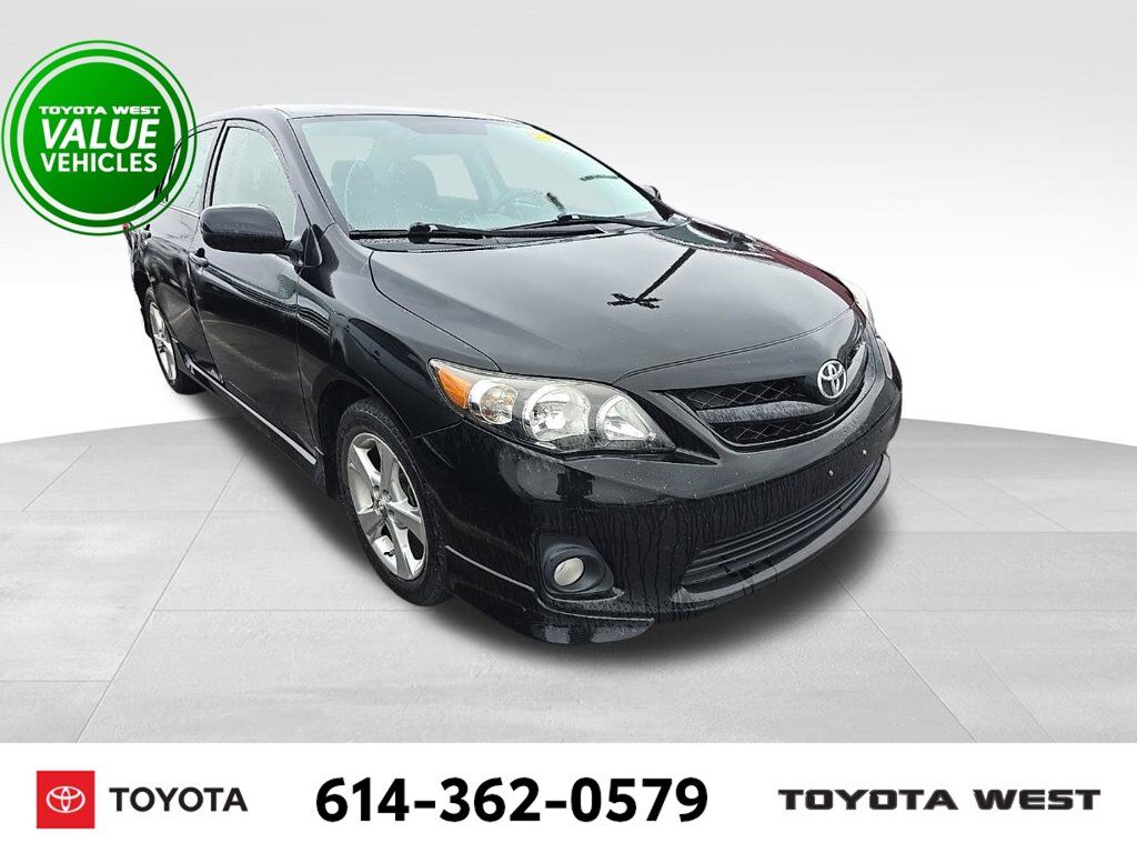 2013 TOYOTA Corolla