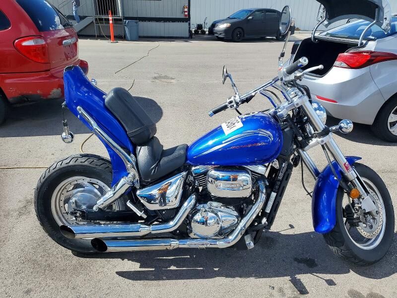 2001 SUZUKI VZ800