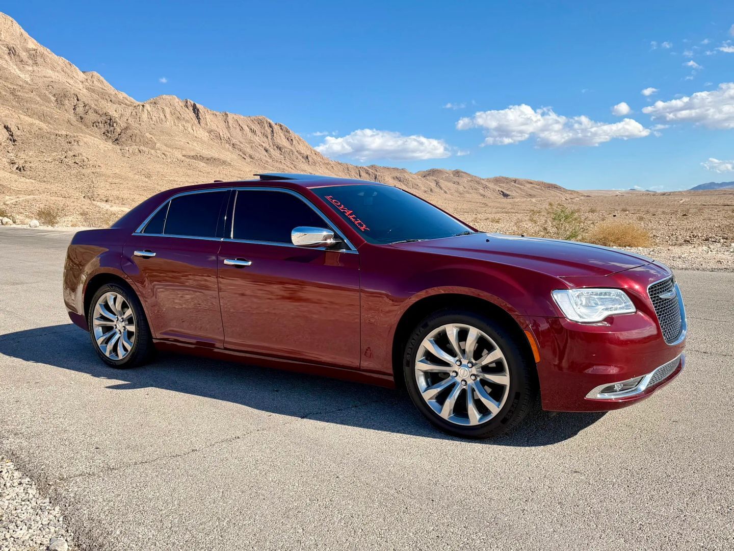 2019 CHRYSLER 300