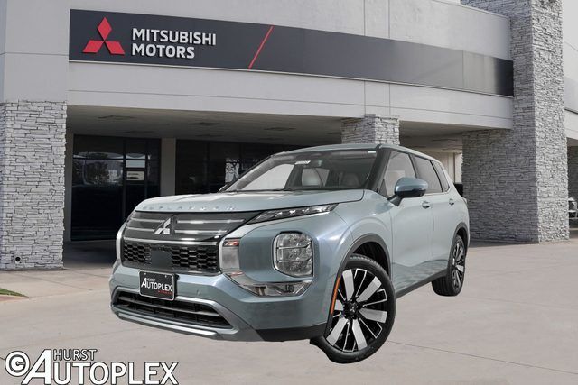 2026 MITSUBISHI Outlander