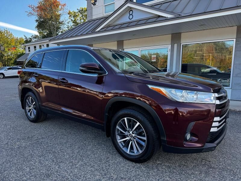 2019 TOYOTA Highlander