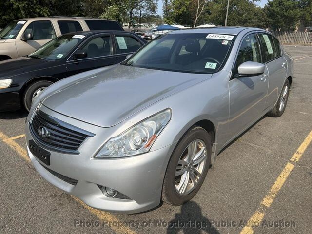 2011 INFINITI G37