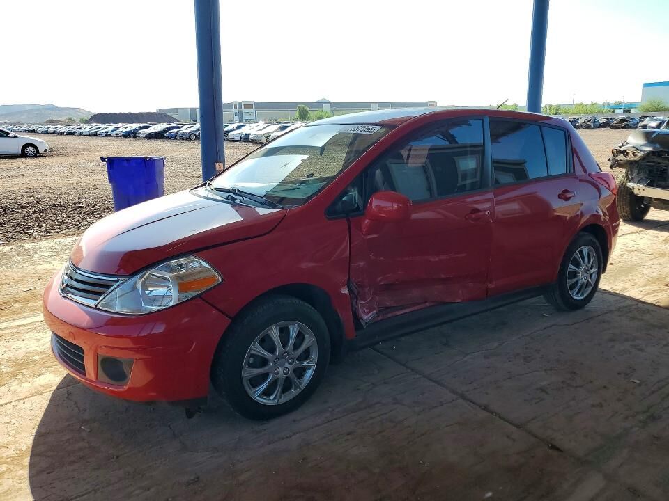 2011 NISSAN Versa