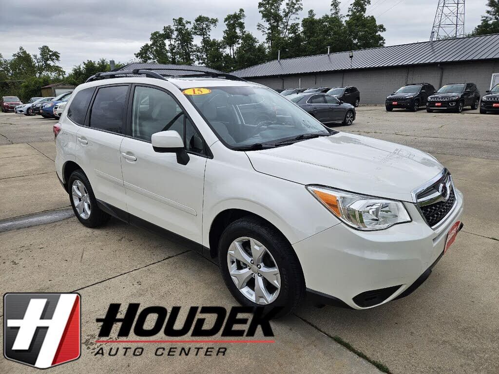 2015 SUBARU Forester