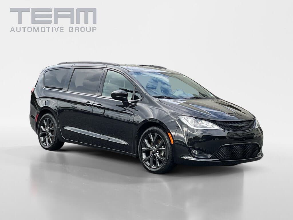 2020 CHRYSLER Pacifica