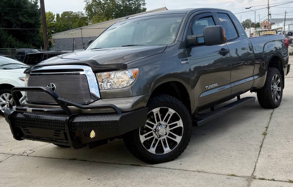 2013 TOYOTA Tundra
