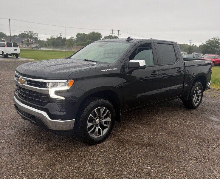 2024 CHEVROLET Silverado
