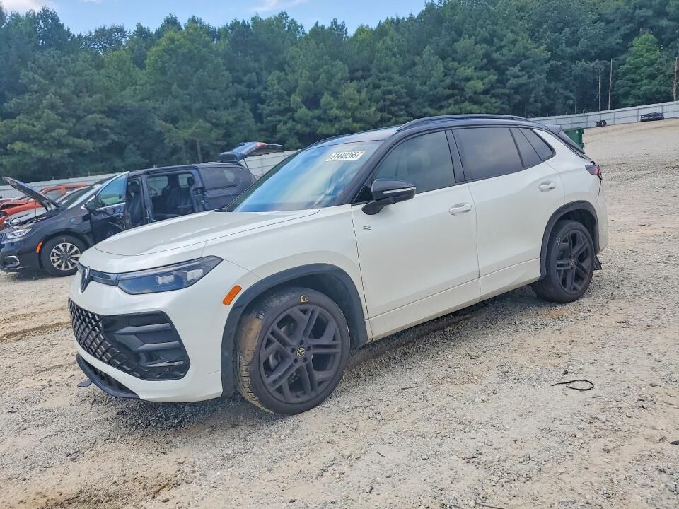 2026 VOLKSWAGEN Tiguan