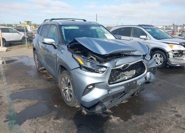 2023 TOYOTA Highlander
