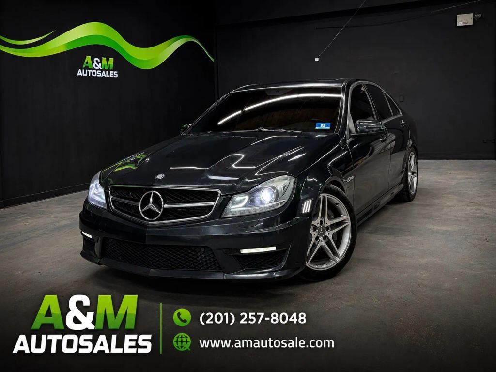 2012 MERCEDES-BENZ C-Class