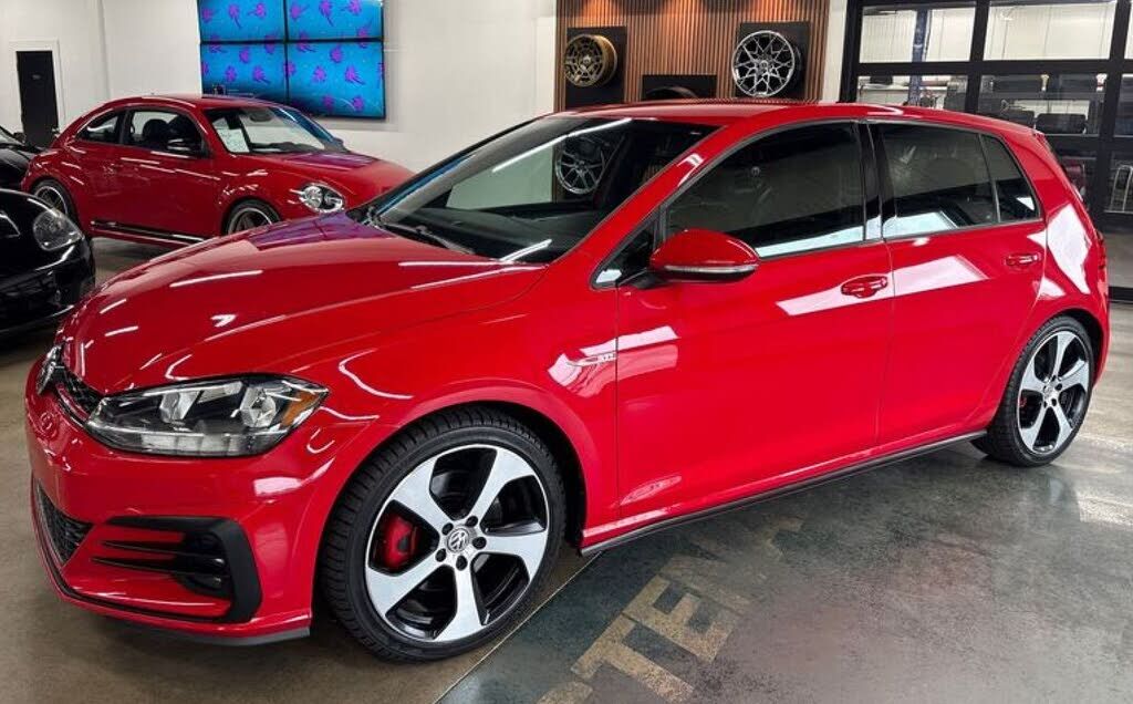 2018 VOLKSWAGEN Golf GTI