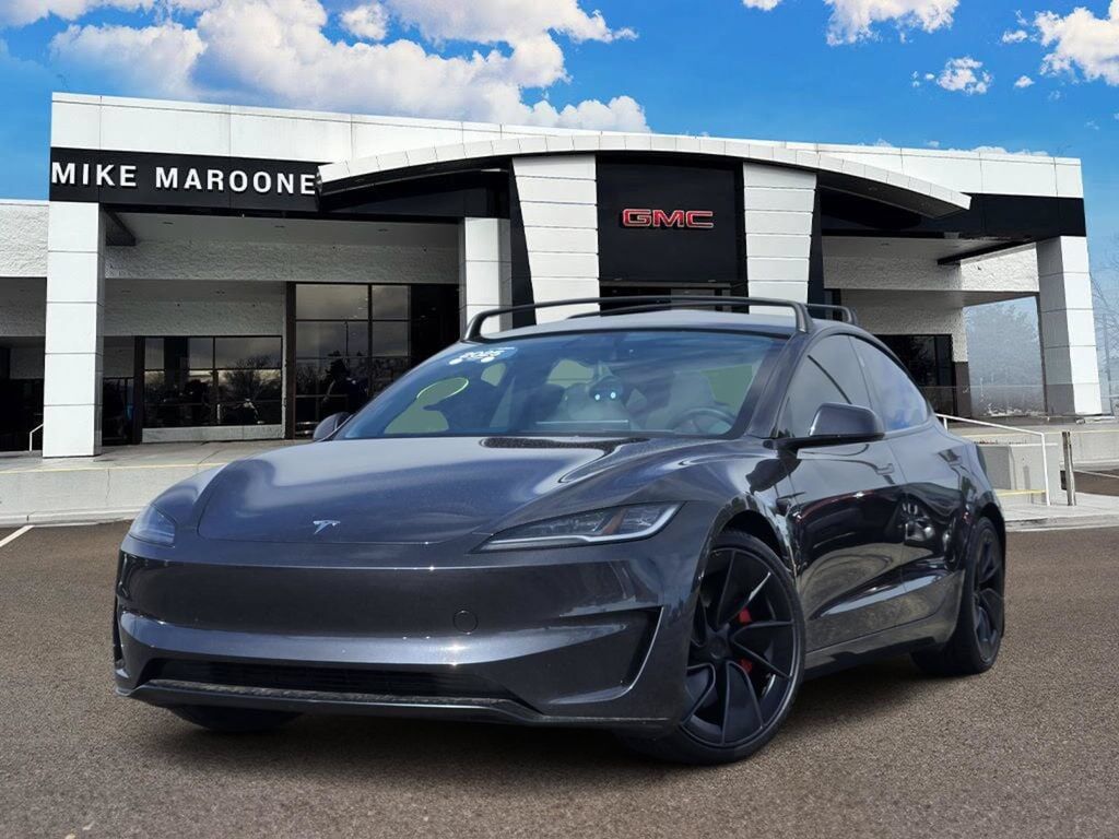 2025 TESLA Model 3