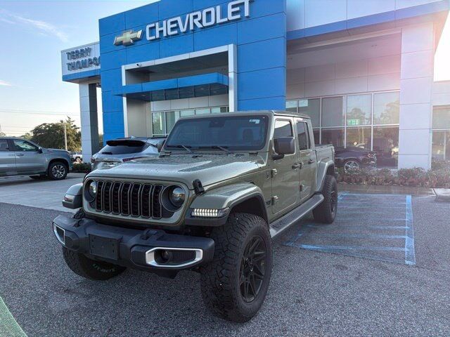 2025 JEEP Gladiator