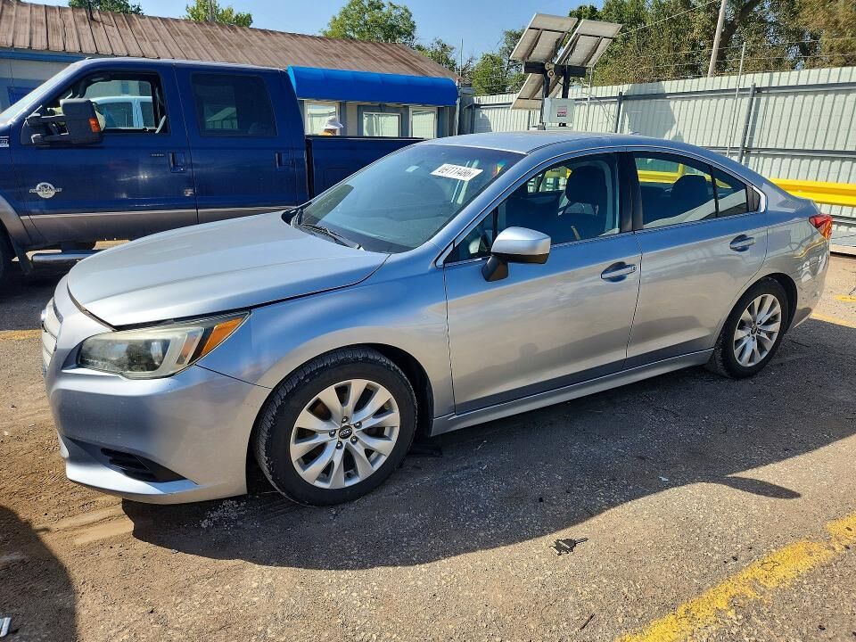 2017 SUBARU Legacy
