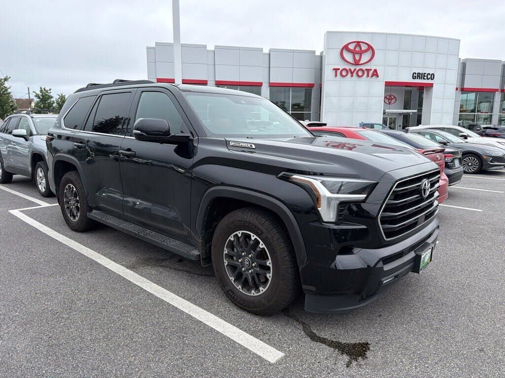 2025 TOYOTA Sequoia