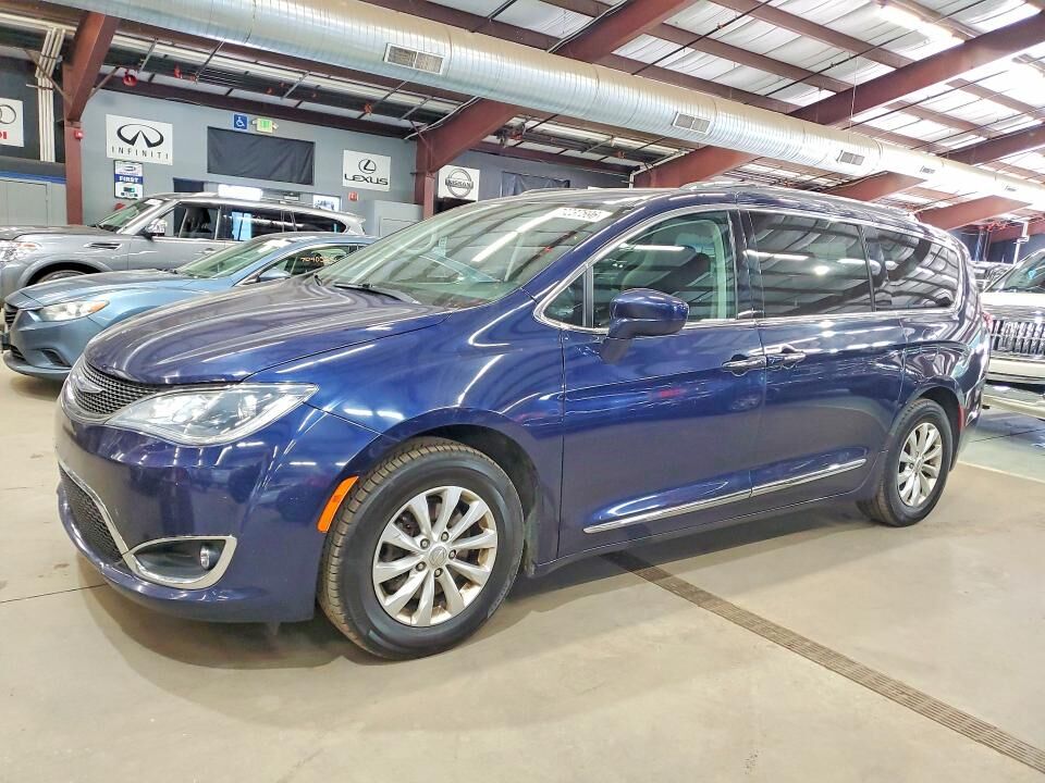 2019 CHRYSLER Pacifica